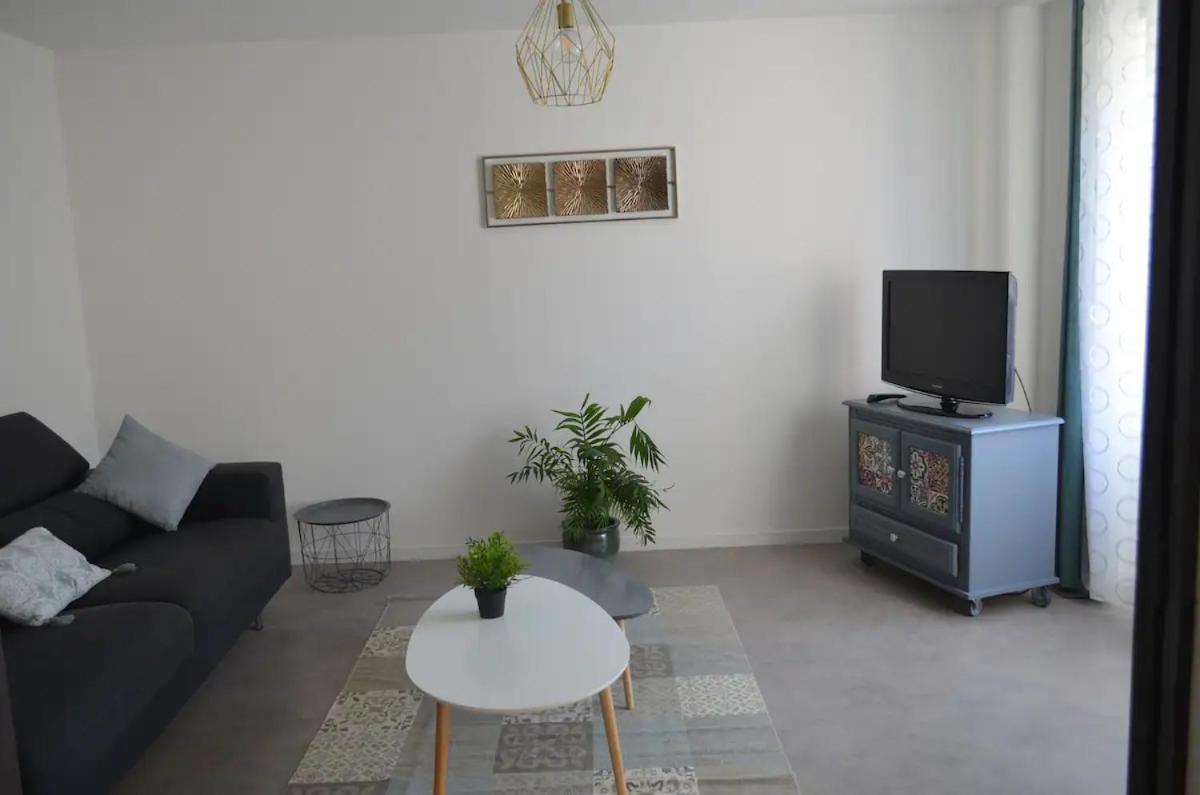 Agreable Maison Petit Jardin A 7 Minutes De Reims Pargny-les-Reims Ngoại thất bức ảnh